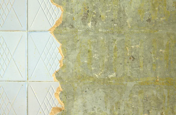 Telha cerâmica na parede da sala de reparação — Fotografia de Stock