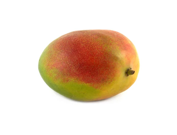 Mogen mango isolerat nära upp — Stockfoto