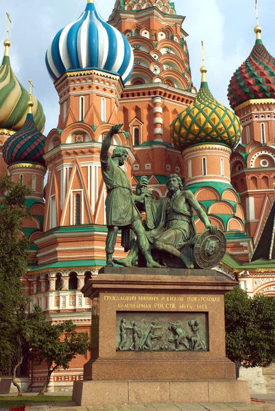 Pomnik minin i Pożarskiego na placu czerwonym w Moskwie — Zdjęcie stockowe