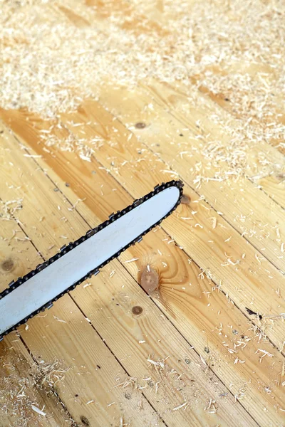 Chainsaw for cutting wood  before sawdust and shavings — Stock Photo, Image