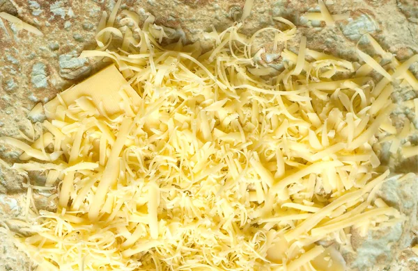 开胃皮塔和奶酪片特写镜头 — 图库照片