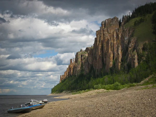 Yakutia, paisagem montanhosa selvagem — Fotografia de Stock