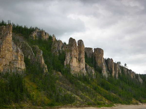 Yakutia, paisagem montanhosa selvagem Fotos De Bancos De Imagens