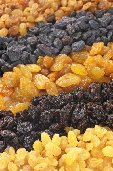 Assorted raisins