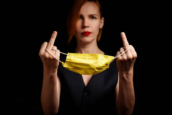 Protest Medical Mask Quarantine Concept Woman Holding Indecent Gesture Medical — Stock Photo, Image