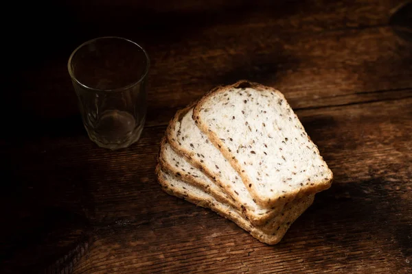 Кусочки Хлеба Семенами Деревянном Фоне Здоровый Здоровый Хлеб Здоровое Питание — стоковое фото