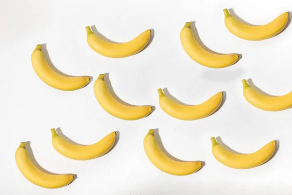 Háttér Banán Fehér Háttérrel Kilátás Fentről Sok Sárga Banán Van — Stock Fotó