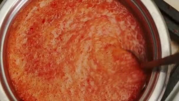 Tomato Red Pepper Sauce Simmering Saucepan Sauce Cooking Jollof Rice — Stock Video