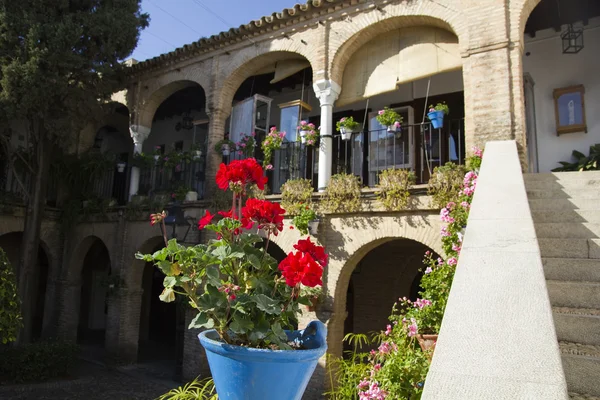 Andalusischer Innenhof — Stockfoto