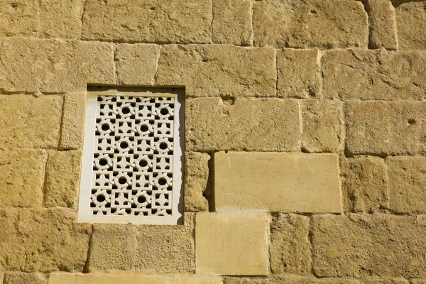 Fenêtre et mur arabes — Photo