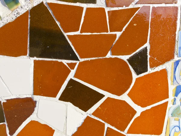 Antonio gaudi mozaiky, v parku guell — Stock fotografie