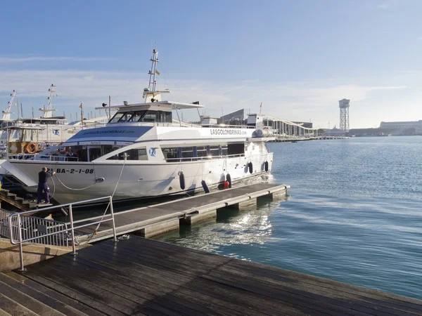 Typical boat called Golondrinas at harbor in Barcelona — Stock Photo, Image