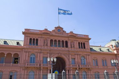 Casa Rosada (pembe evde)