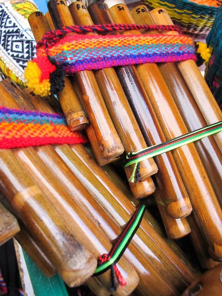 安第斯长笛，圣地亚哥 de 智利市场 — 图库照片
