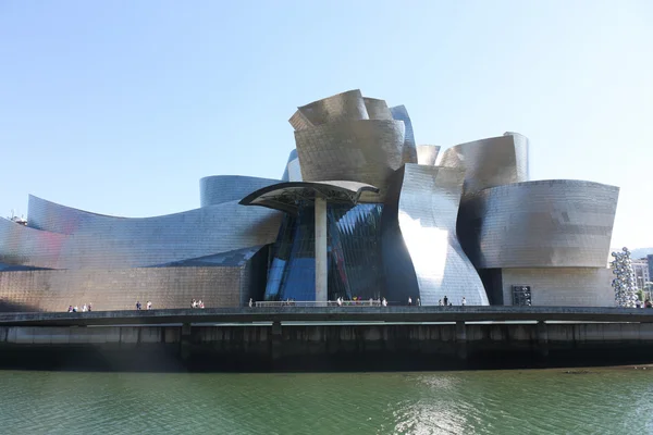 Guggenheimmuseum, bilbao i Spanien — Stockfoto