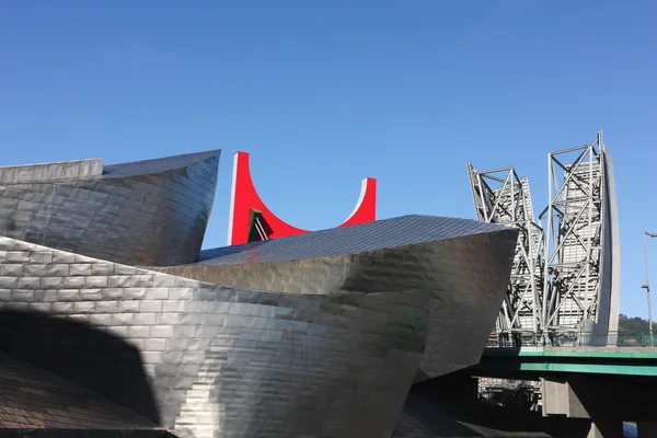 Muzeum Guggenheima w bilbao w Hiszpanii — Zdjęcie stockowe