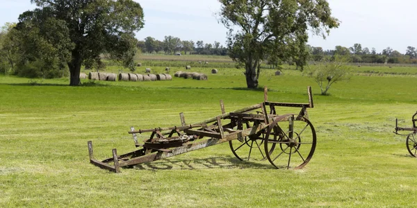 Antieke landbouw apparatuur — Stockfoto
