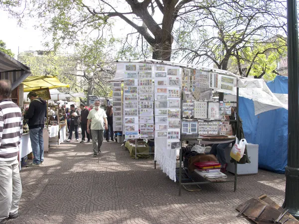Treet markt in plaza dorrego in san telmo — Stockfoto