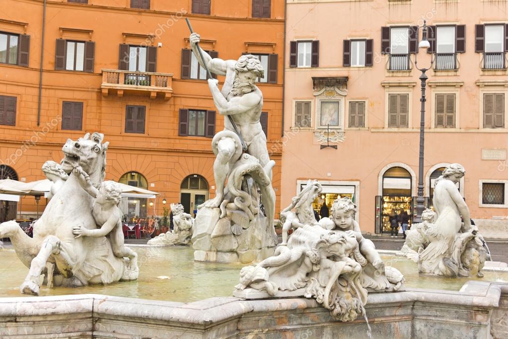 Neptune Fountain Piazza Navona Rome Stock Photo C Toniflap
