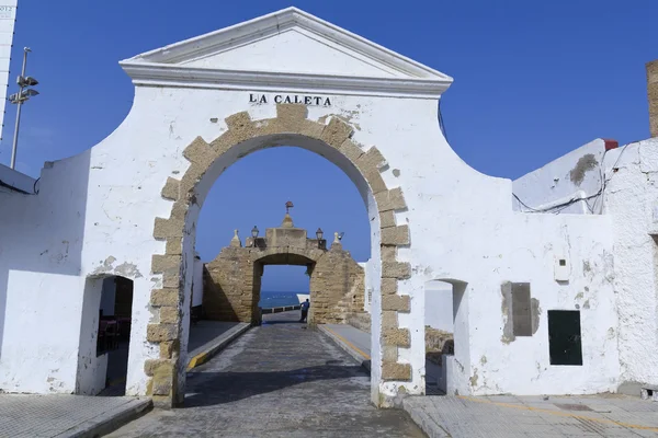 Gamla ingången till caleta-stranden i cadiz — Stockfoto