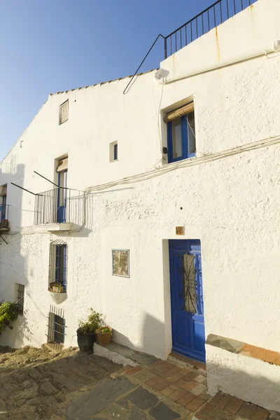 Casa bianca, tipica del Mediterraneo — Foto Stock