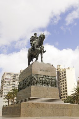 Montevideo, uruguay genel artigas'ın atlı heykeli