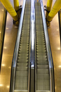 yürüyen merdivenler