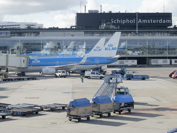 Schiphol airport, amsterdam, Nederländerna. — Stockfoto