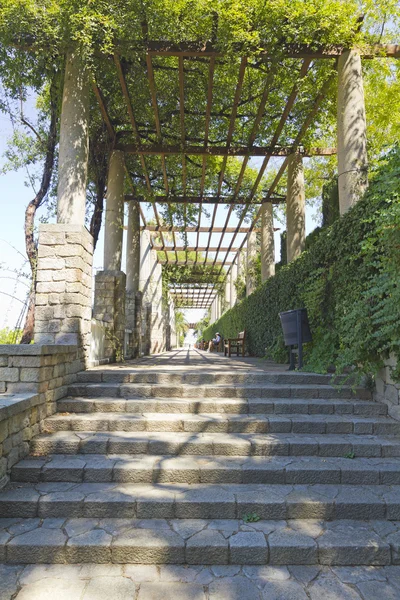 Vista sul giardino Teatre Grec, a Barcellona Spagna — Foto Stock