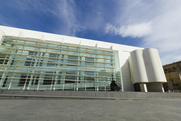 Музей MACBA в Барселоне, Испания
.