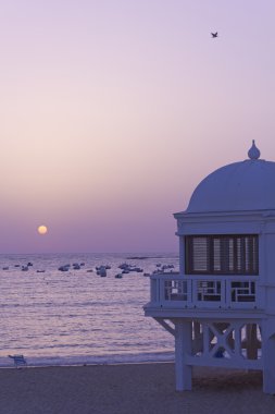Atlantik Okyanusu günbatımı. Cadiz, İspanya.