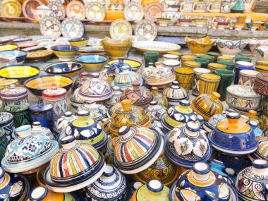 Seramik, Fas tipik satışı.