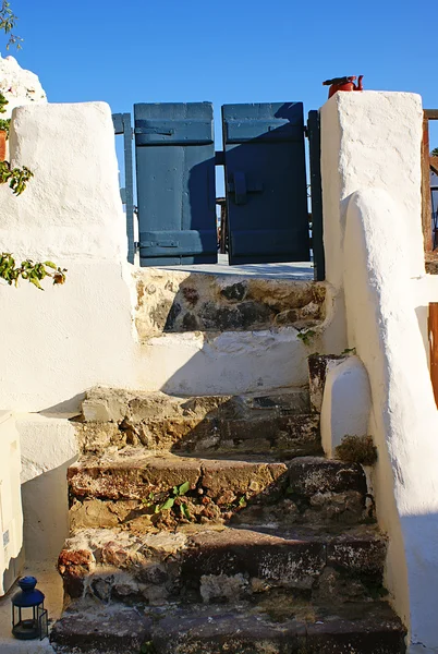Primo piano del villaggio tradizionale di Thira a Santorini isola in — Foto Stock
