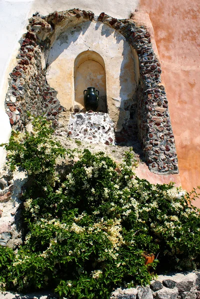 Casa tradicional grega localizada na ilha de Santorini — Fotografia de Stock