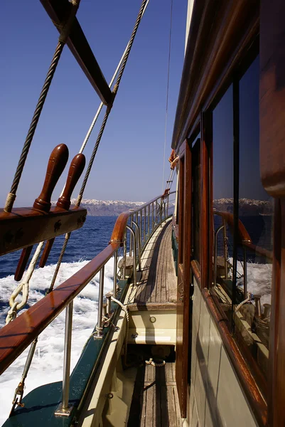 Traditionelles Boot für Kreuzfahrten — Stockfoto