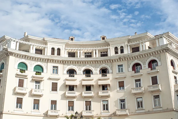 Historisch gebouw gelegen in thessaloniki city in Griekenland. gebied o — Stockfoto