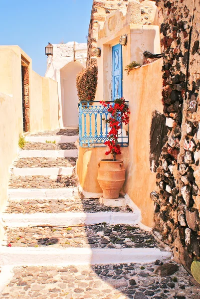 Traditional architecture of Oia village at Santorini island in G — Stock Photo, Image