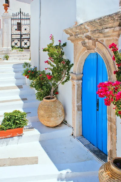 Griekse traditionele huis gelegen op kithyra island — Stockfoto