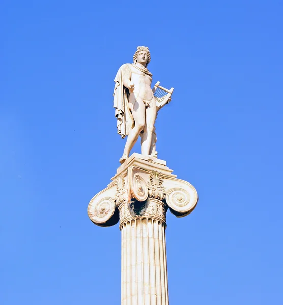 Estatua de Apolo en la Academia de Atenas, Grecia — Foto de Stock