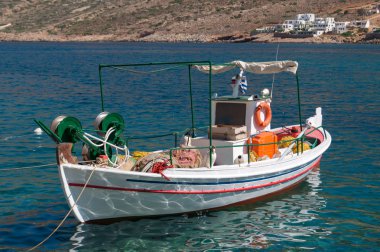 mykonos Adası Yunanistan geleneksel balıkçı teknesi