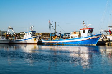 mykonos Adası Yunanistan geleneksel balıkçı teknesi
