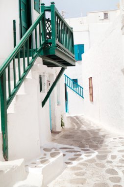 Yunanistan 'ın Sifnos adasındaki geleneksel Yunan sokağı