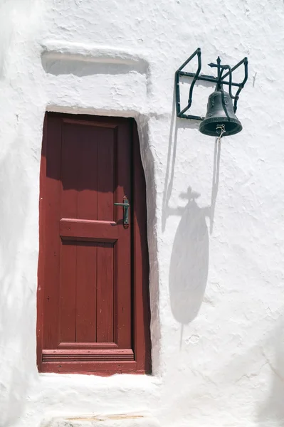 Gamla kyrkan Panagia Paraportiani på ön Mykonos i Grekland — Stockfoto