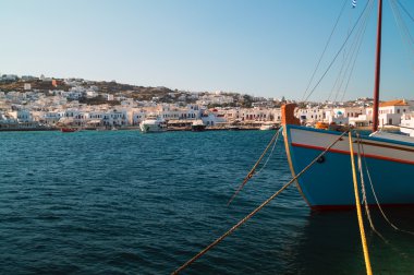 mykonos Adası Yunanistan geleneksel balıkçı teknesi