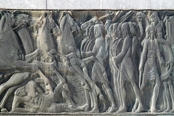 Доска у памятника Великому Александру в Тессе — стоковое фото
