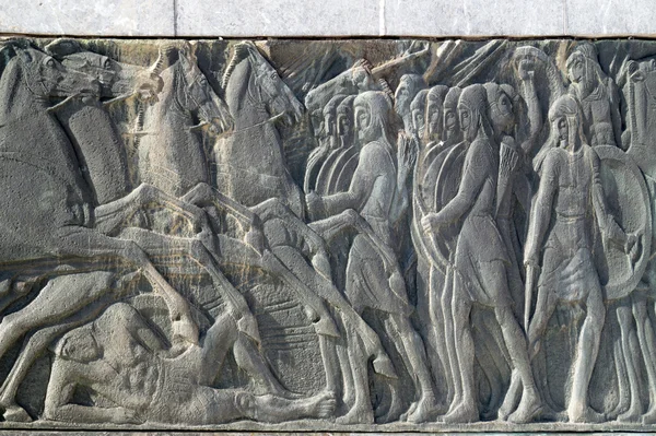 Grekiska antika både plack på stora alexander monumentet på thessa — Stockfoto