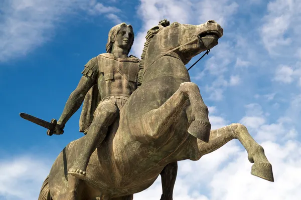 Estatua de Alejandro Magno en la ciudad de Tesalónica en Grecia —  Fotos de Stock