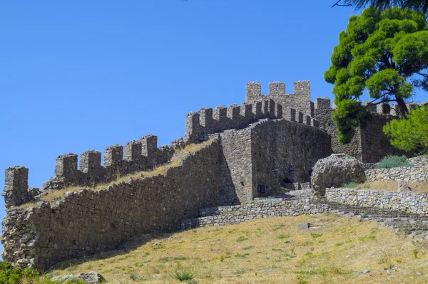 Äußere Burgmauer in nafpaktos zentralgriechenland — Stockfoto