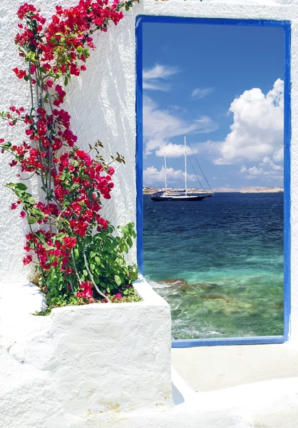 Traditionell arkitektur av oia byn på Santoriniön, gre — Stockfoto