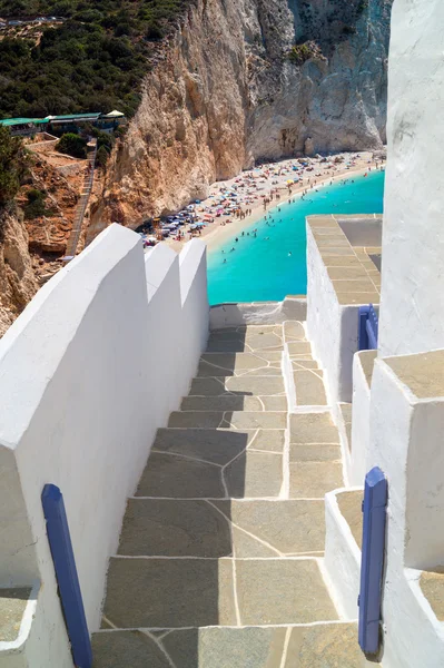 Traditionele Griekse steeg op het eiland Sifnos, Griekenland — Stockfoto